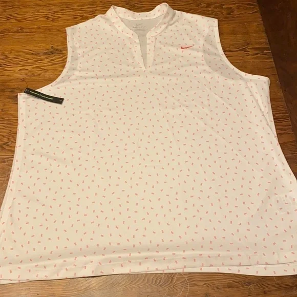 𝅺NIKE Dri-fit Ladies golf Tank