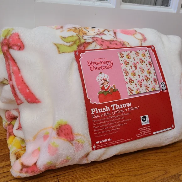 Strawberry Shortcake Blanket 🎄
