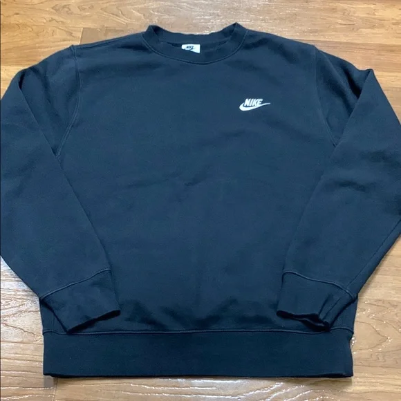 Nike Black Crewneck Sweatshirt