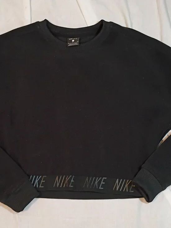 Nike/Crewneck Sweatshirt/Womens S/Black Dri-FIT Cropped Athleisure Logo Waistban