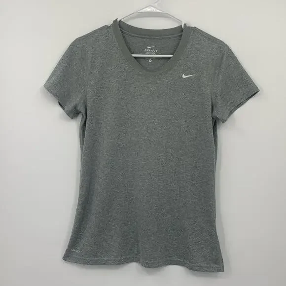 Nike Dri-Fit Short Sleeved Tee Women's Size Medium