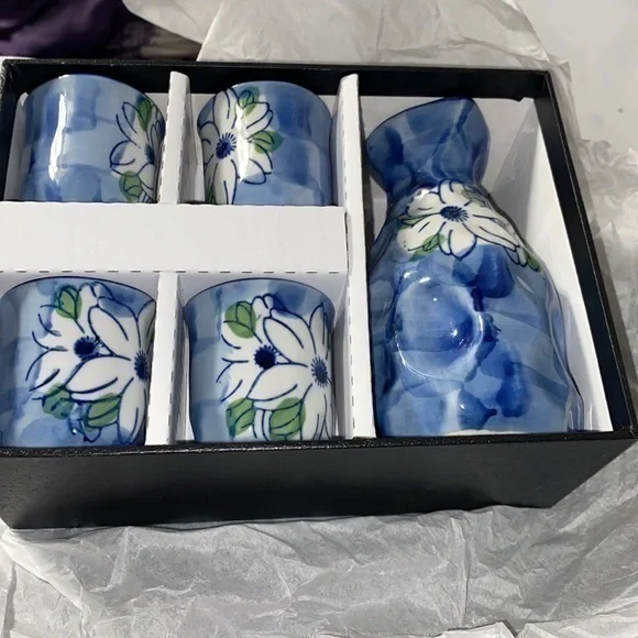 Saki set