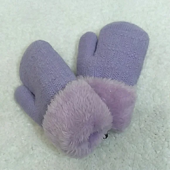 Lavender Faux Fur Toddler Mittens