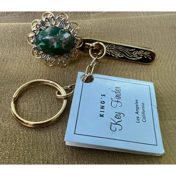 Vintage King's Keyfinder Clip Keychain Embellished Metal Purse Pocket Clasp