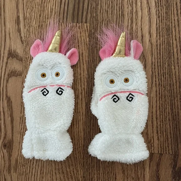 Despicable Me -Unicorn Mittens