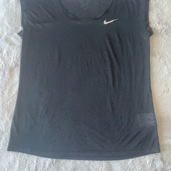 Nike Women's Black Sports Top dri fit sleeveless size small