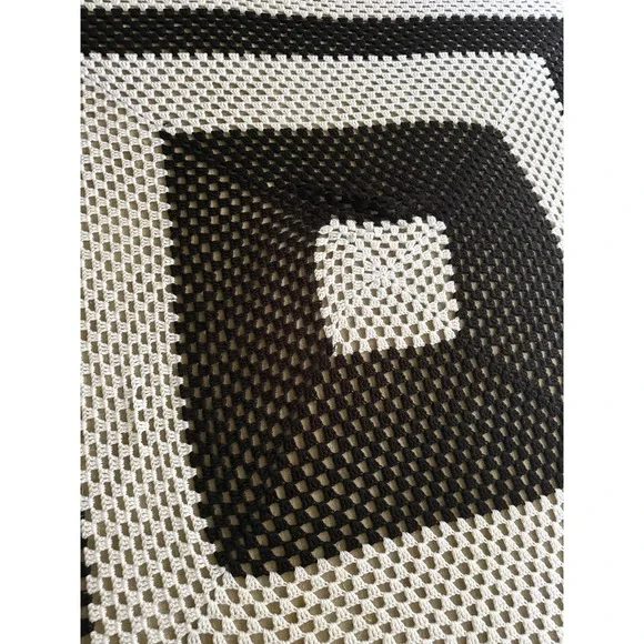Afghan Crochet Blanket Handmade Granny Square Fringe Tassels Black / White84
