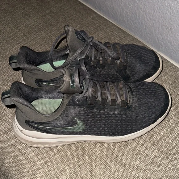 Nike Renew Shoe