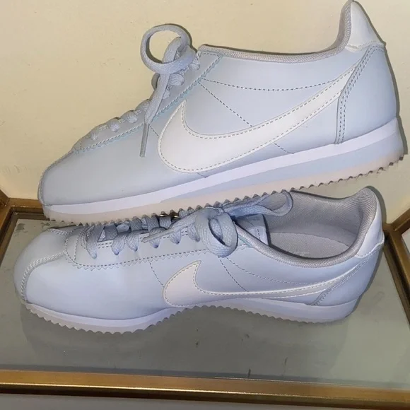 Nike Cortez women football Gray size 7 RARE