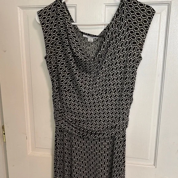 Dress Barn Black & White Geometric Cowl Neck Midi Dress