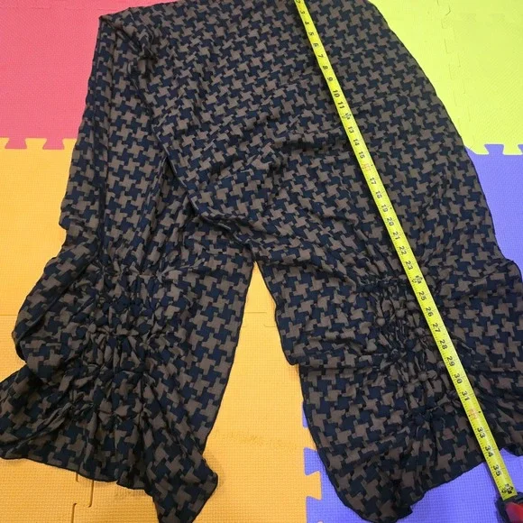 Vintage Brown & Black Houndstooth Scarf with Ruched Bubble Texture‎ & Fabric...