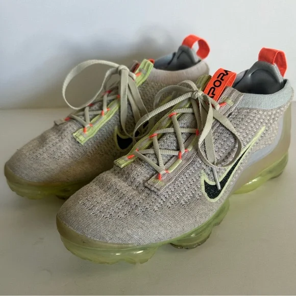Nike women’s vapormax 2021 heathered gray/pink size 8.5