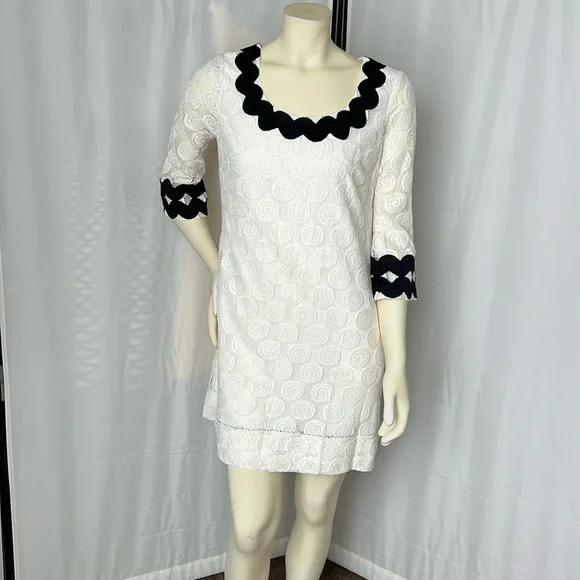 PHOEBE COUTURE LACE DRESS