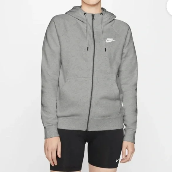 Nike essential full zip up