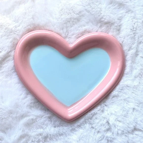 New Heart Shaped Ceramic‎ Cat Plate Pastel Pink Blue Whisker Fatigue Relief Dish