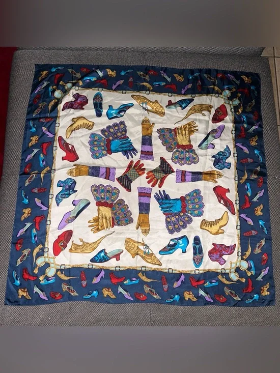 Vintage Museum of Fine Arts Boston Women's Silk Scarf Multicolor