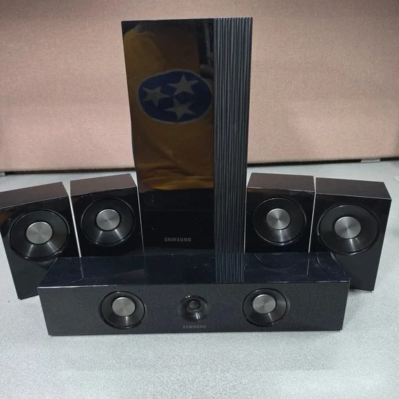 Samsung 5.1 Home Theater Speaker Set PS-DS2 PS-DC1 Excellent Condition