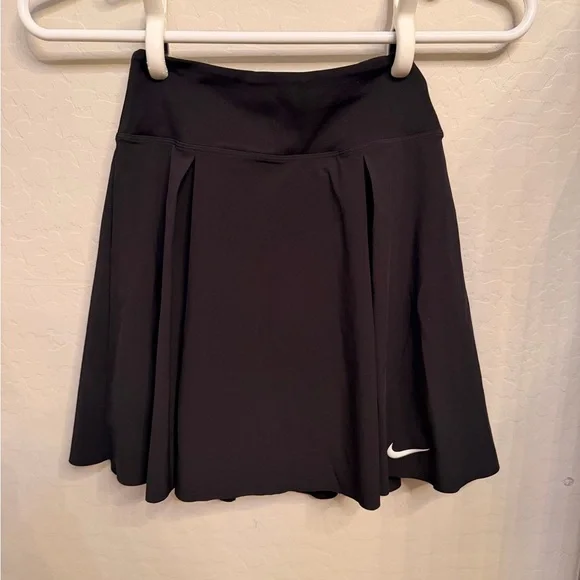 Nike Women's Black Skater Skirt