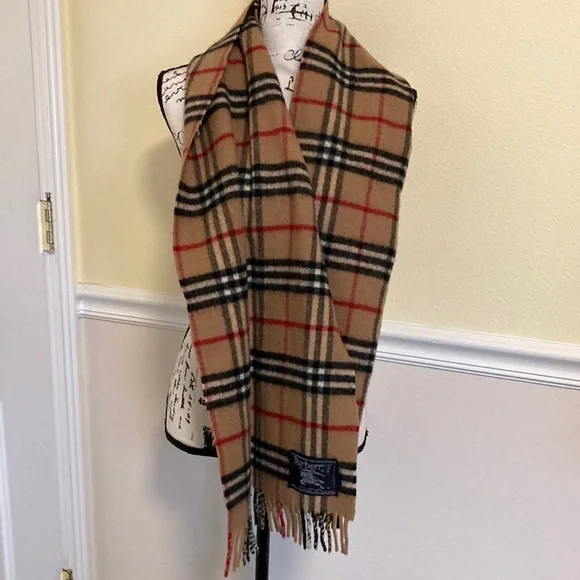 BURBERRY NOVA CHECK SCARF