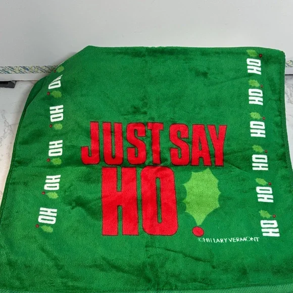 Holiday Christmas Hand/Kitchen towel, NWT