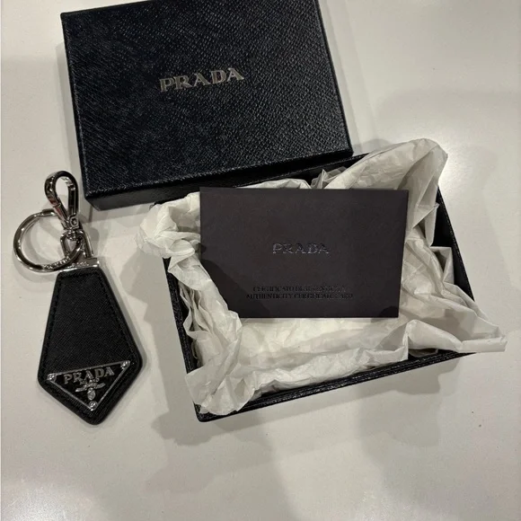 Saffiano Prada metal keychain men’s or womens logo with card and box