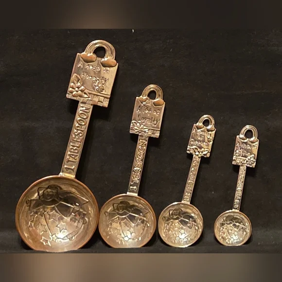 Vintage Set of Ganz Hearts & Angels Measuring Spoons