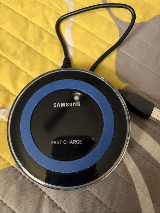 Samsung Black Wireless Charging Pad