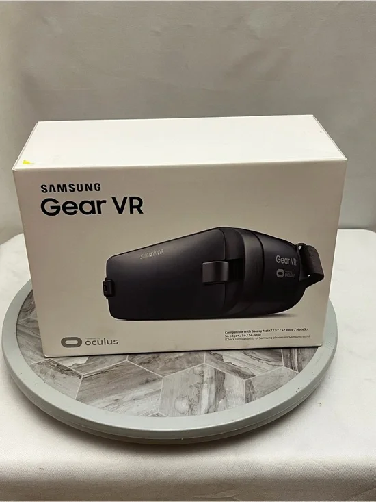 Samsung Gear VR SM-R323 Oculus Virtual Reality Headset For Galaxy S7 S6 Note
