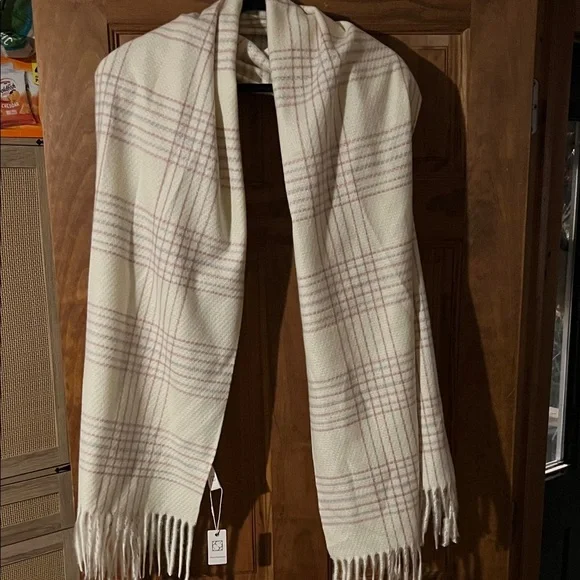 Pretty Persuasions Cream Plaid Scarf