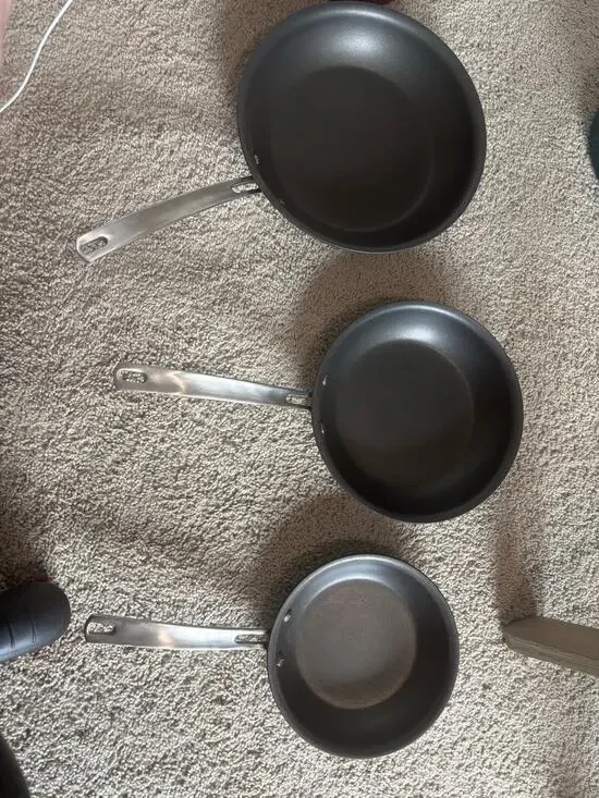 Member's Mark 3-Piece Hard Anodized Fry Pan Set