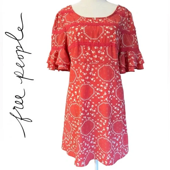 FREE PEOPLE Coral Geo Garden Shift Dress Size 6 Ruffle Sleeve Boho Floral Pink