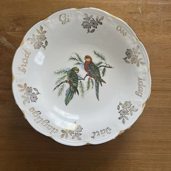 Vintage Figgjo Flint Norway Parrot‎ Bird Bowl Gold Rim Floral 9.5
