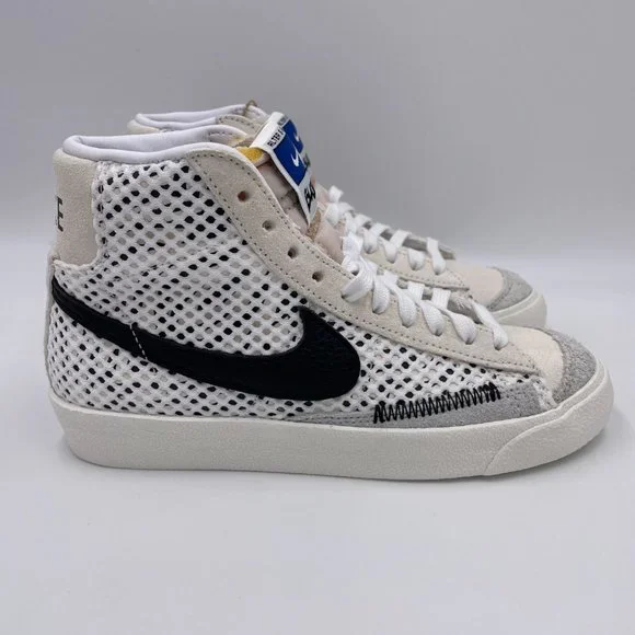 Nike Blazer Mid '77 Black / White Womens Shoes