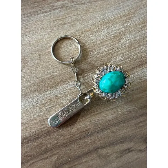 6/$25 Vintage Kings Key Finder Los Angeles Clip Silver with Green Faux Stone
