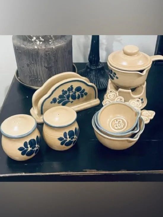 Pfaltzgraff Folk Art Stoneware Set