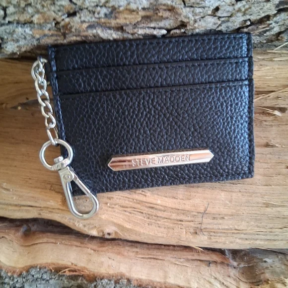 Steve Madden Textured Black Card Holder with Silver Chain
