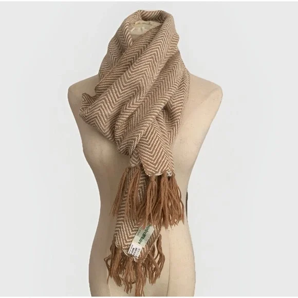 Deirdre McGuire Alpaca Herringbone Fringe Scarf Ireland‎