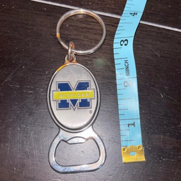 Vintage | University of Michigan Wolverines | M Logo‎ | Bottle Opener Keychain