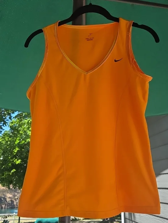 Nike Dri-Fit Womens Large Active Tank