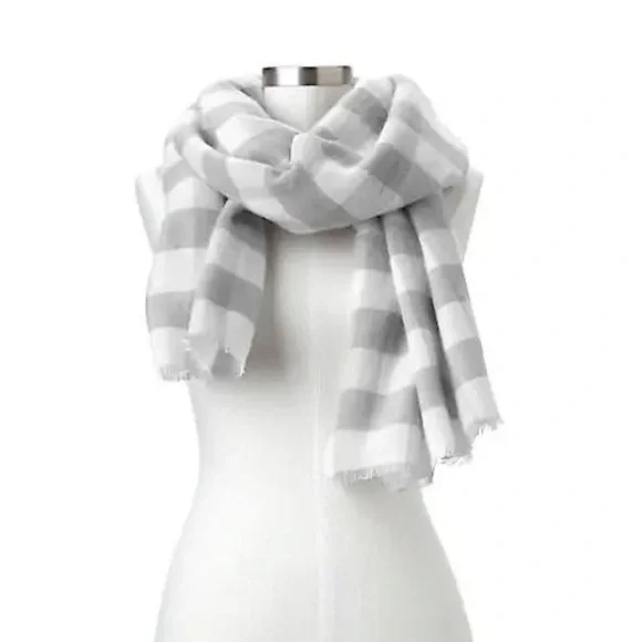 GAP Women Wool Blend Warm Cozy Checkered Scarf, Woman's Scarf Plaid Wrap…