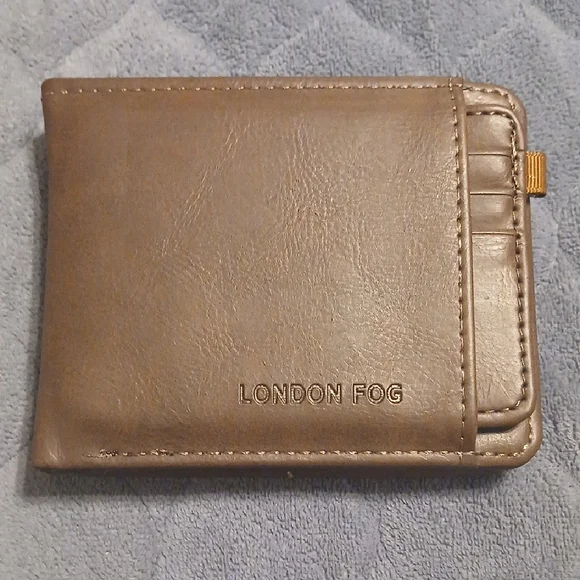London Fog Brown Wallet NWOT