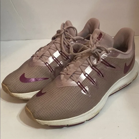 Womens Nike Quest Plum Chalk/True Berry BV6139 500 Size 9.5