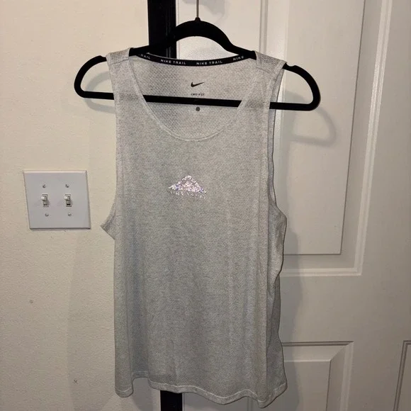 Nike Trail Dri-FIT Running Tank Top women's Grey Mesh Reflective Singlet