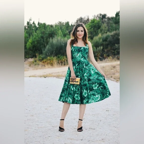 Zara Woman Green Tropical Fit and Flare Dress Size Medium Palm Hawaiian