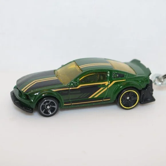 Hot Wheels '05 Mustang key chain modified OOAK
