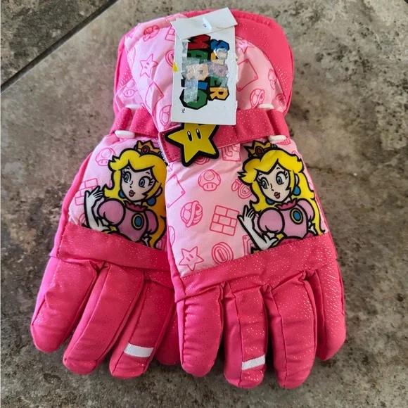 NWT Super Mario Princess Peach themed insulated ski gloves for girls L/XL