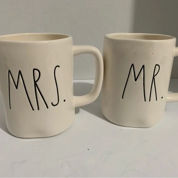 Rae Dunn White‎ 'Mr.' and 'Mrs.' Mug Set