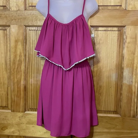 Ladies Boutique Magenta Mini Dress NWT Size 8 - 10 Medium w/White Cotton Tassels