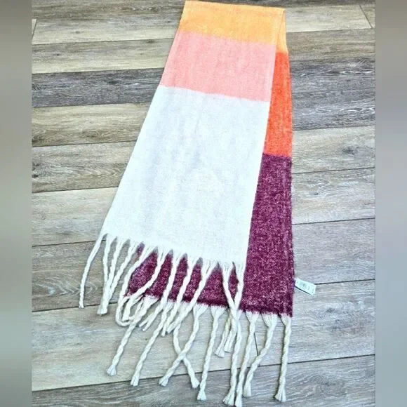 Fall Scarf super soft and cozy New with tags nwt Old Navy