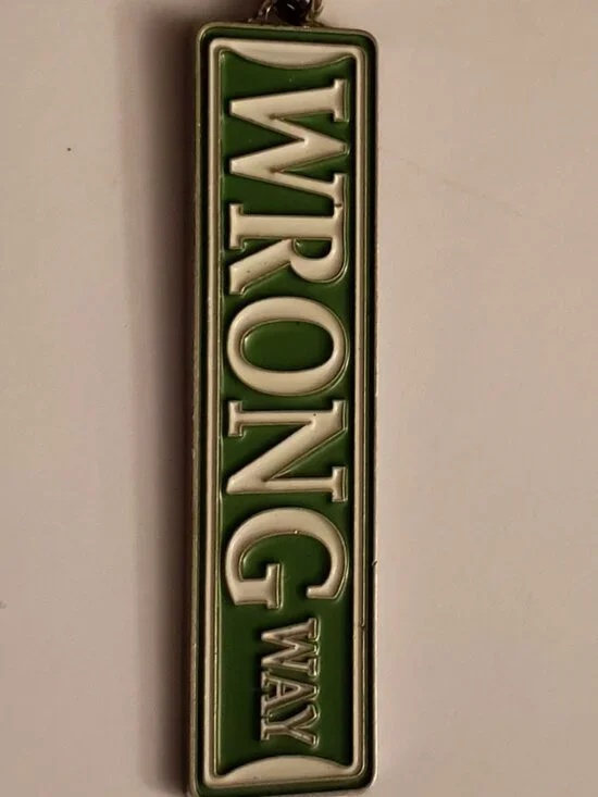 Vintage Wrong Way Street Sign Road Green Keychain Keyring Novelty Key Ring Funny
